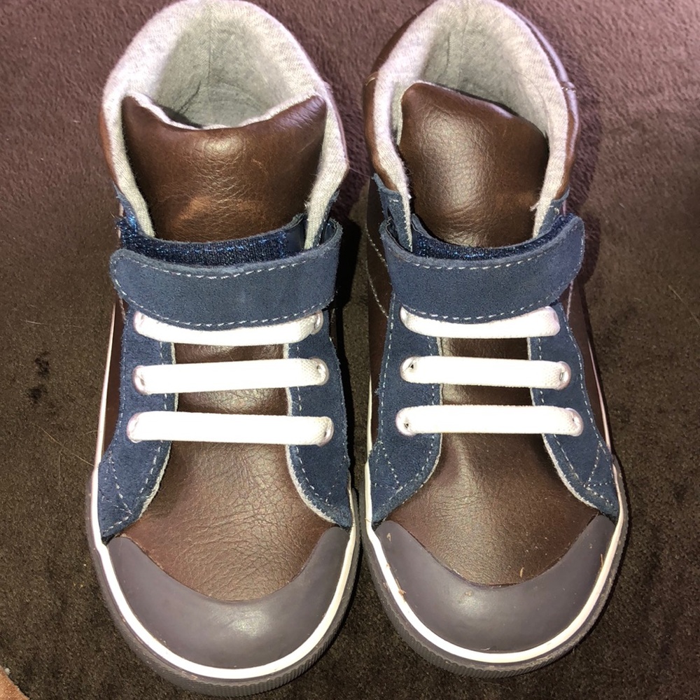 Lightly Used See Kai Run Leather High Tops